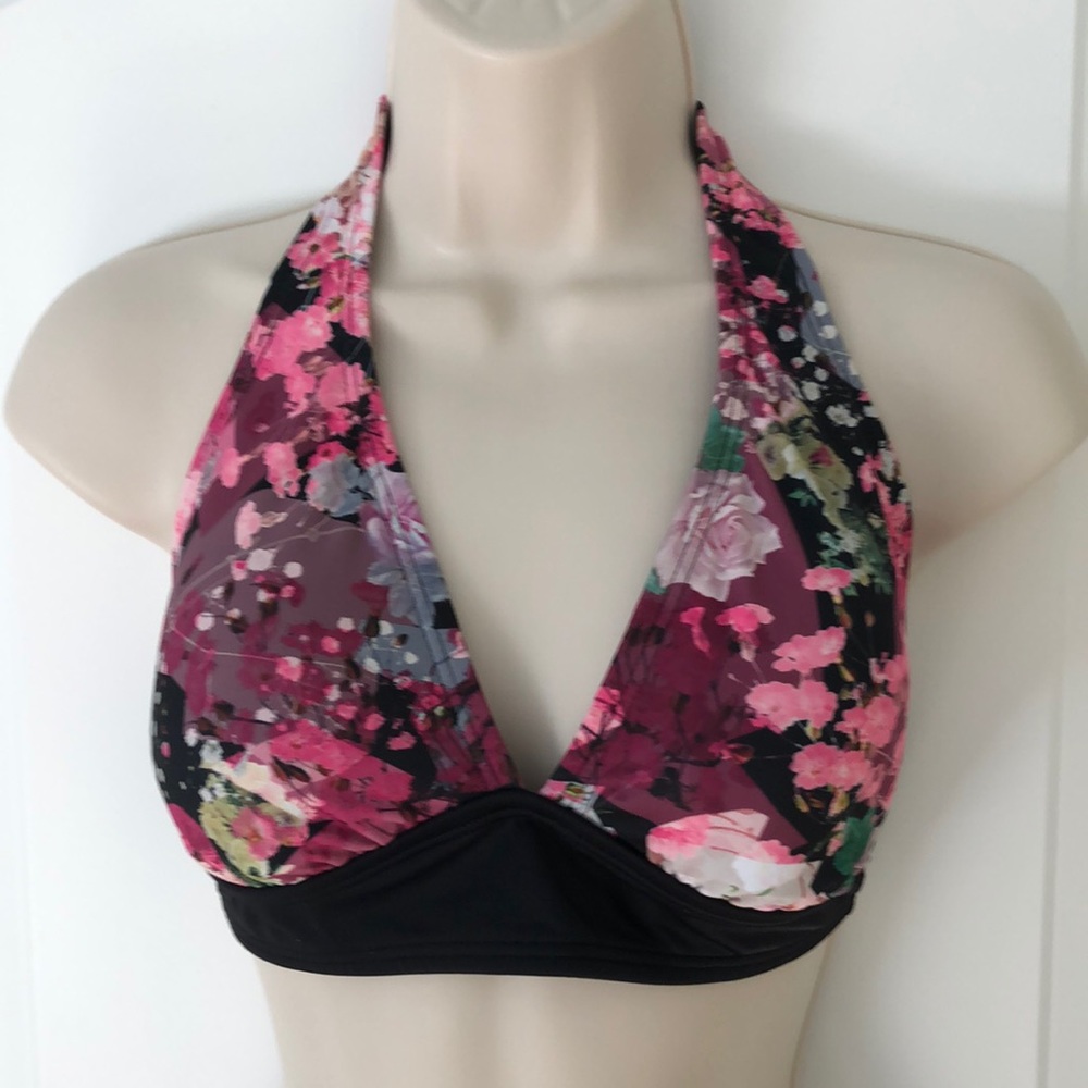 New Venus halter style bikini top,32DD/ 34D / 36C